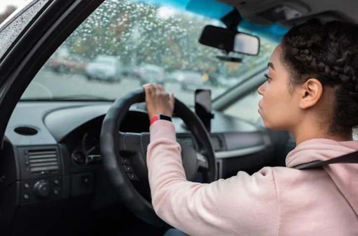 Avoid Car Accidents in Atlanta: 5 Tips for Driving in Inclement Weather