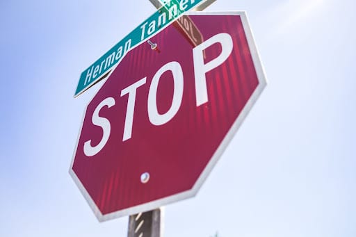 5 Common Right of Way Mistakes Drivers Make and How to Avoid Them